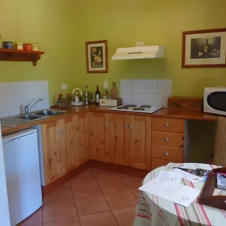 Amande Bed And Breakfast-3
